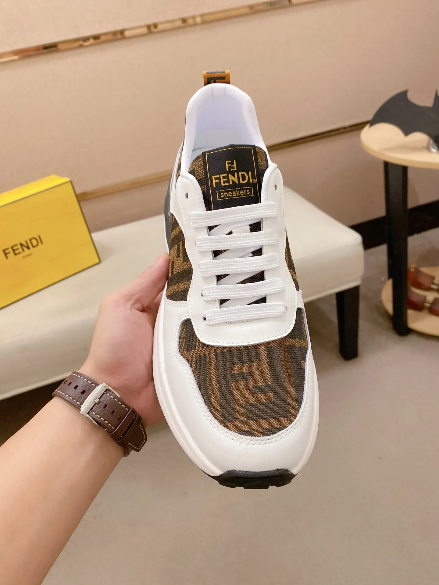 Men's shoes 💰 442💰 (FENDI) New style 👊🏻 upper 🇮🇹 imported cowhide fabric 🇩🇪 lining imported sheepskin lining. The original outsole is molded to reflect the identity of every man, and the upper foot is stable and elegant🚶🏻🚶🏻High-end customized original version📯No matter the wind or rain, the shoe last remains unchanged and can withstand the verification of time🔍️,🔵 Size: 38-44
